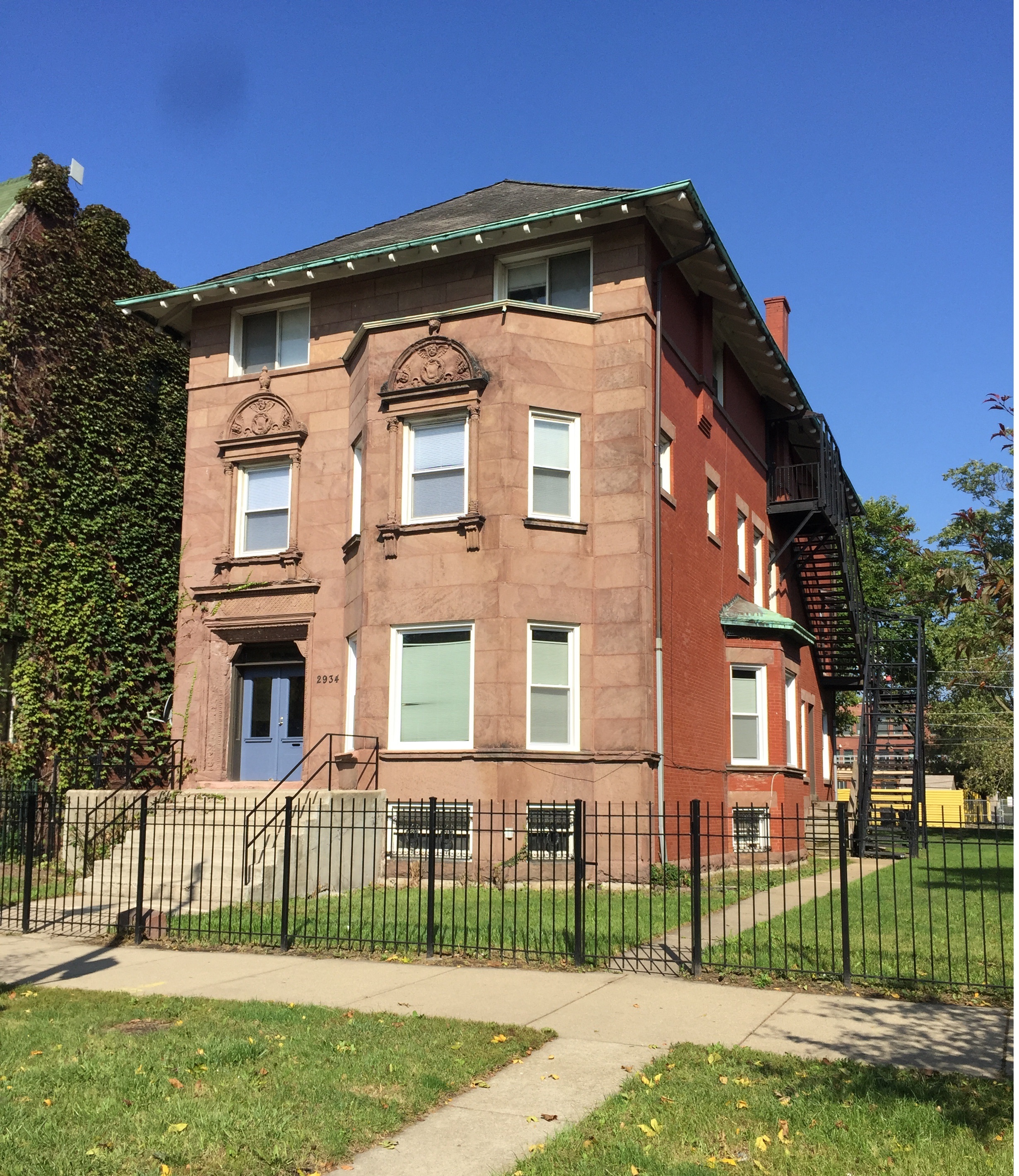 2934 W Washington Blvd - 2nd Floor